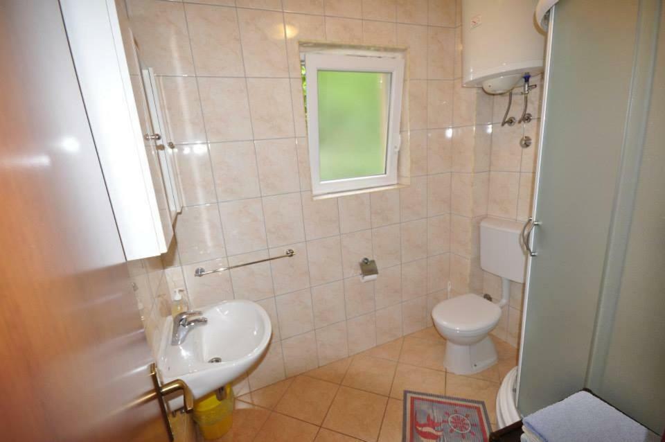Apartments Franic Ploce  Extérieur photo